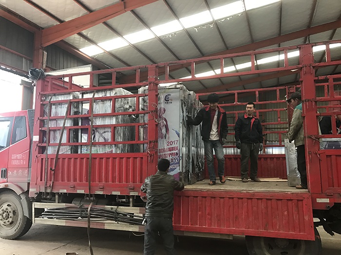 �Ͼ�200̨�����·�Ƶ��䷢��